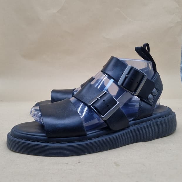 닥터마틴 그리폰 샌들 250