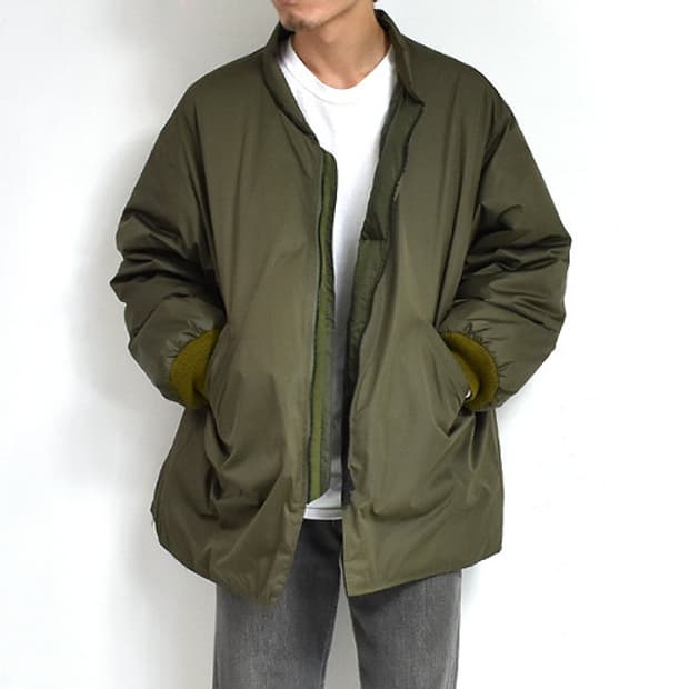 니들스 스탠드 칼라 다운 서 코트