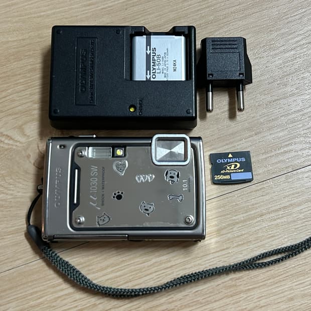 올림푸스 뮤1030sw 디카 (방수디카)