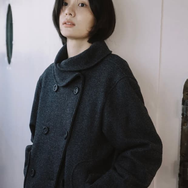 오헤시오 더블 울 코트 차콜색상 구합니다ㅜㅜ