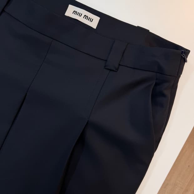 미우미우 플리츠 스커트 