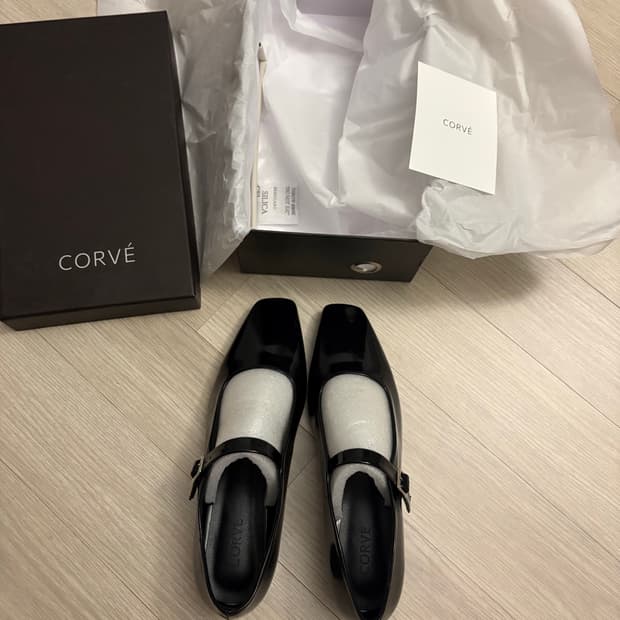 (새상품) 코르베 엘렌 메리제인 플랫 슈즈 240