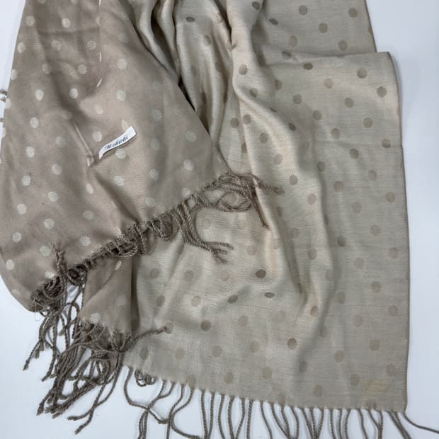dot scarf 