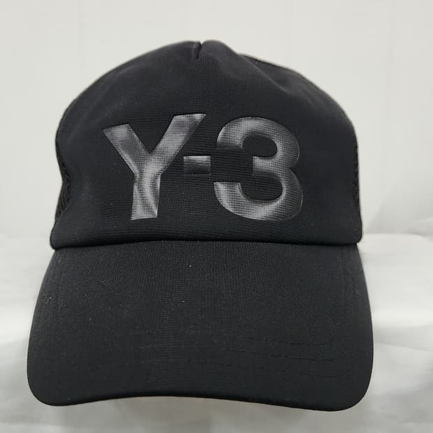 Y-3 블랙 메쉬 트러커캡 