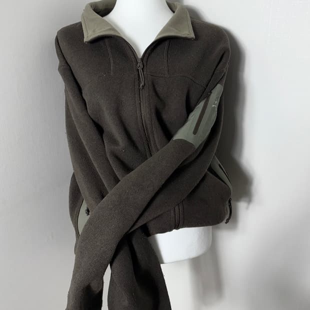 아크테릭스 브라운 카키 집업