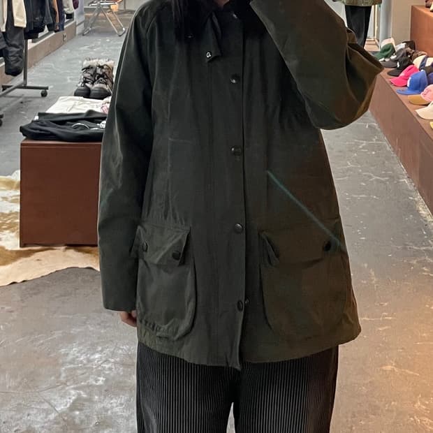 바버 뷰포트 올리브 왁스 자켓 H1771