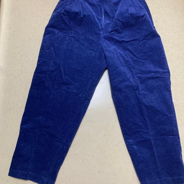 유니 마르니 코듀로이 팬츠 (XL 중고) 입니다.