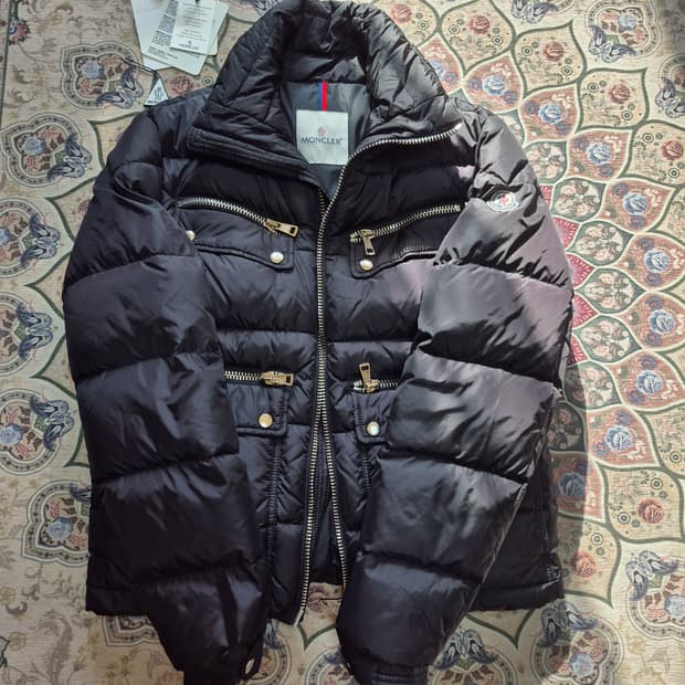 몽클레어다운자켓