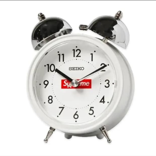Supreme x SEIKO alarm clock 2022 f/w