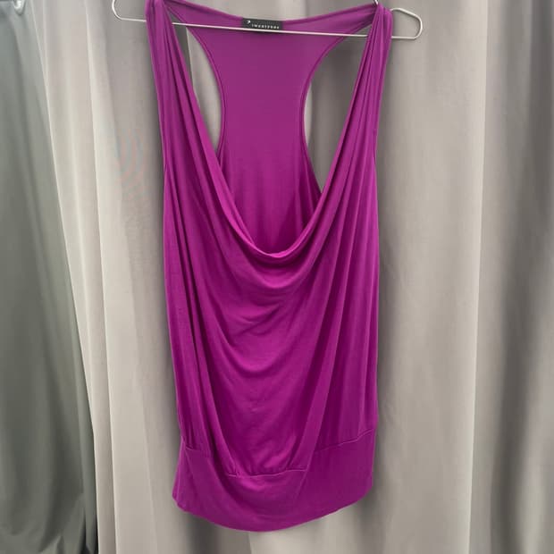 드레이프 슬리브리스