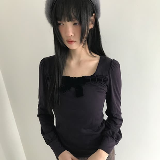 Velvet Ribbon Square Neck Sleeve T