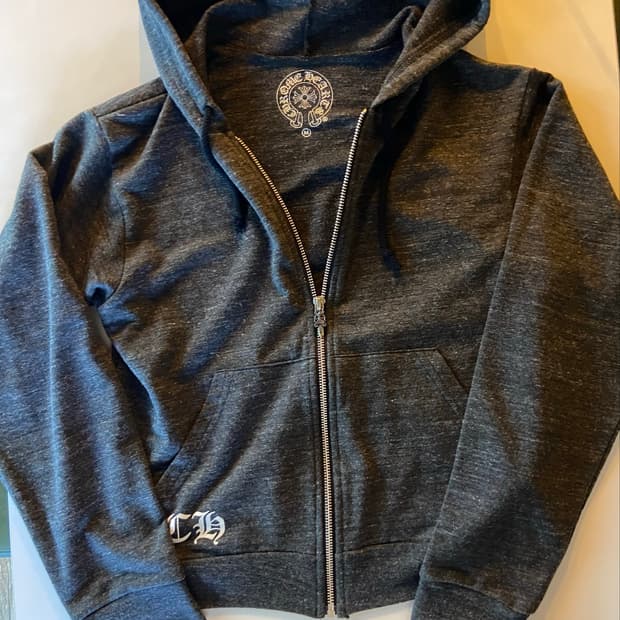 00s ch plus zip up hoodie size m
