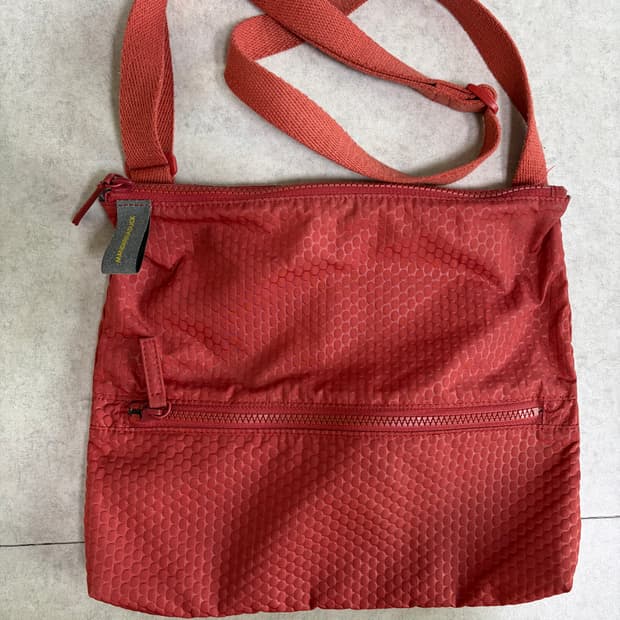 만다리나덕 크로스백