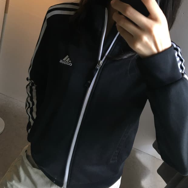 아디다스 삼선로고 사이드라인 집업