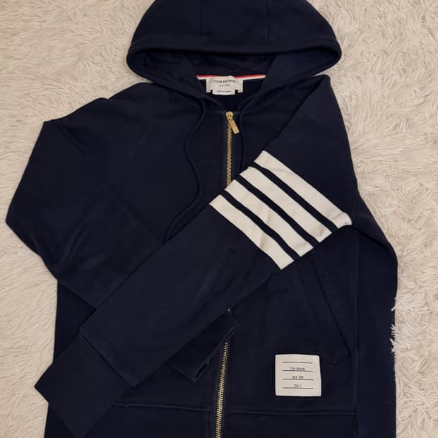 톰브라운 후드집업 2사이즈