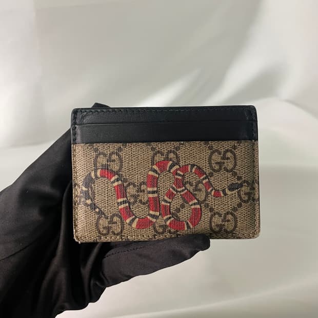 구찌 킹스네이크 카드지갑 GG수프림 단품