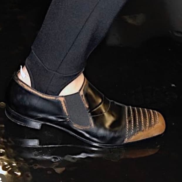 Prada 07fw distressed loafer uk9