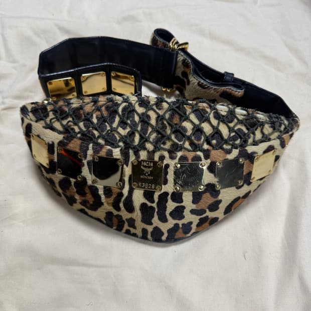 MCM x PHENOMENON 웨이스트백