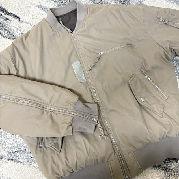 그레일즈 멀티 지퍼 봄버자켓 2사이즈