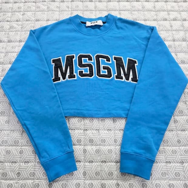 MSGM 여성 크롭 맨투맨 블루 ~55