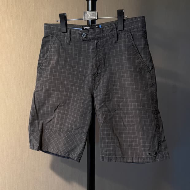 오클리 빈티지 체크 반바지