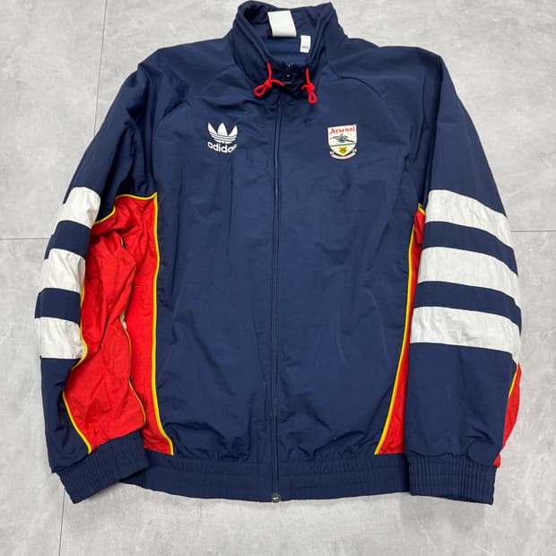 아디다스 아스날