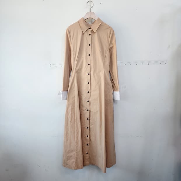 명품 베이지색 셔츠 원피스