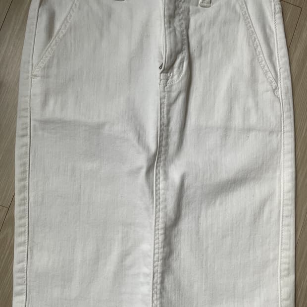 게스 화이트 스커트 