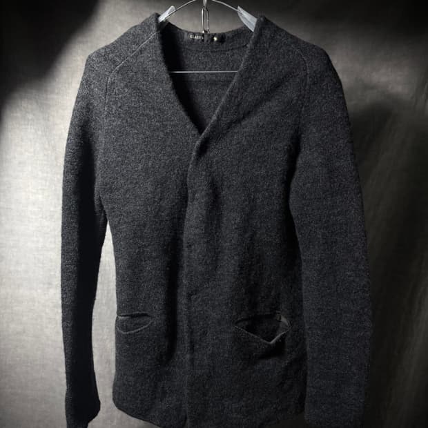 KLASICA Reversed Seam Wool Cardigan