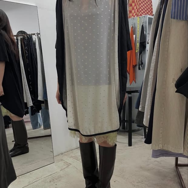 [39] paloma wool napoli