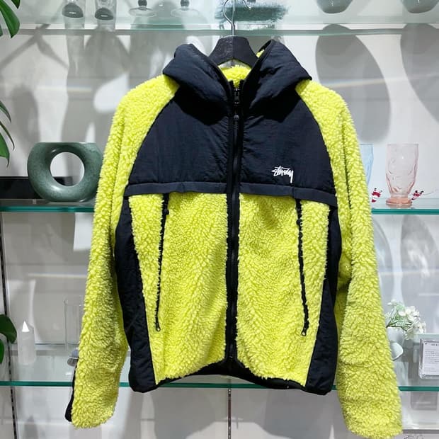 스투시 sherpa paneled hooded jacket