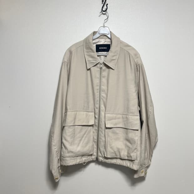 인사일런스 베이지 봄버 자켓 m