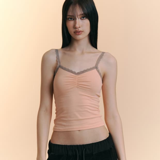 플리즈노팔로우 멜리 레이스 셔링 슬리브리스 탑 피치