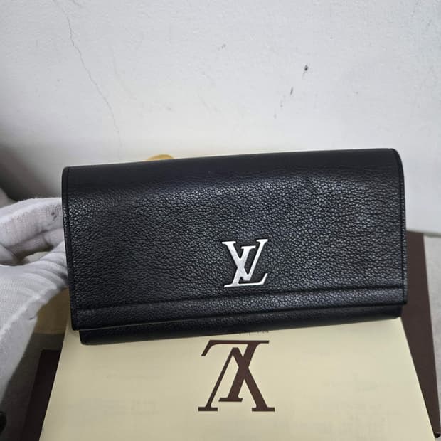 [보증서 정품] 루이비통 락미2 장지갑