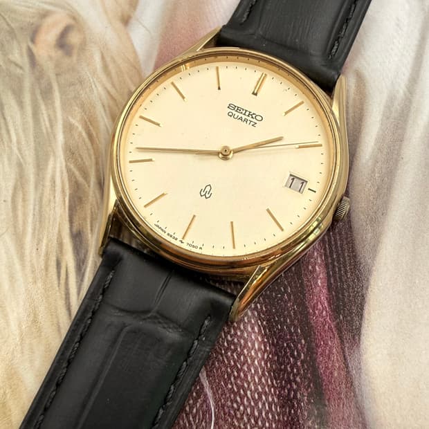Seiko_1991s Gold vintage leather watch
