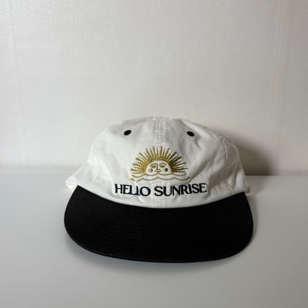 헬로선라이즈 모자_블랙&화이트