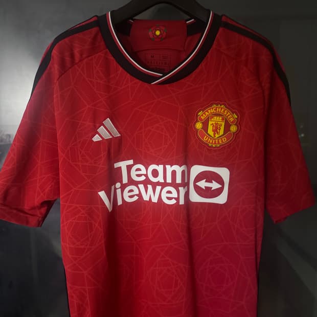 맨유 레시포드 유니폼 판매합니다