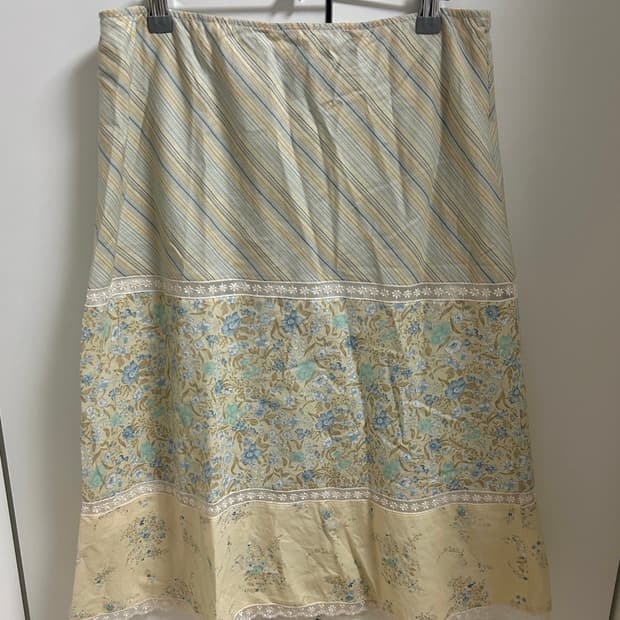Zarahome 자라홈 앤틱 스커트