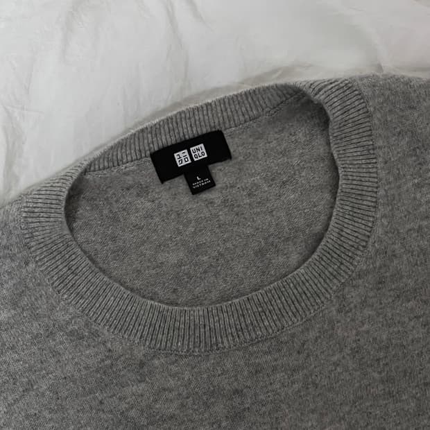 유니클로 캐시미어 크루넥 스웨터 L