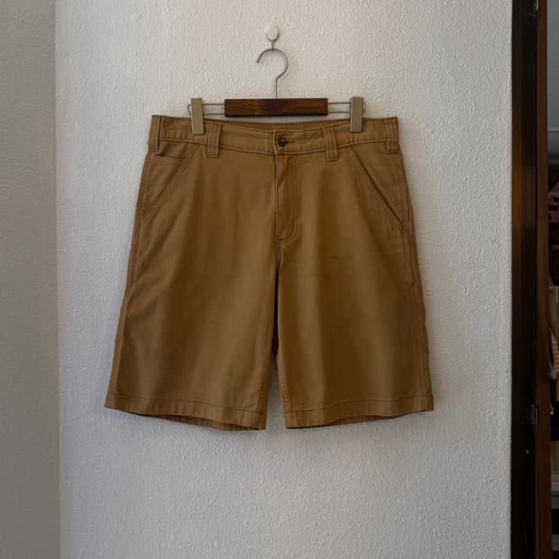 [32] Carhartt work shorts (relaxed fit)