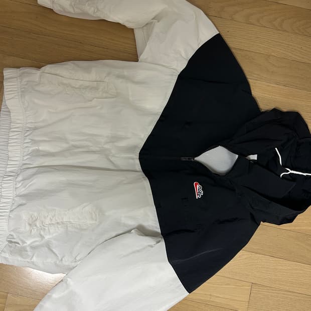 나이키 바람막이 L