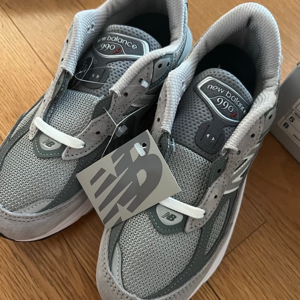 뉴발란스 990v6 220사이즈