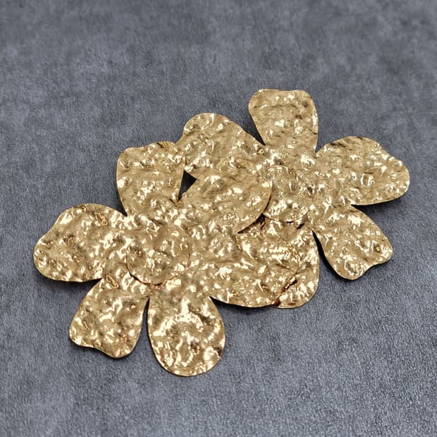 big flower earrings