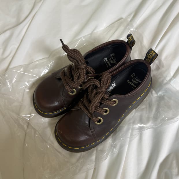 닥터마틴 브라운 SoftWair 구두 240mm