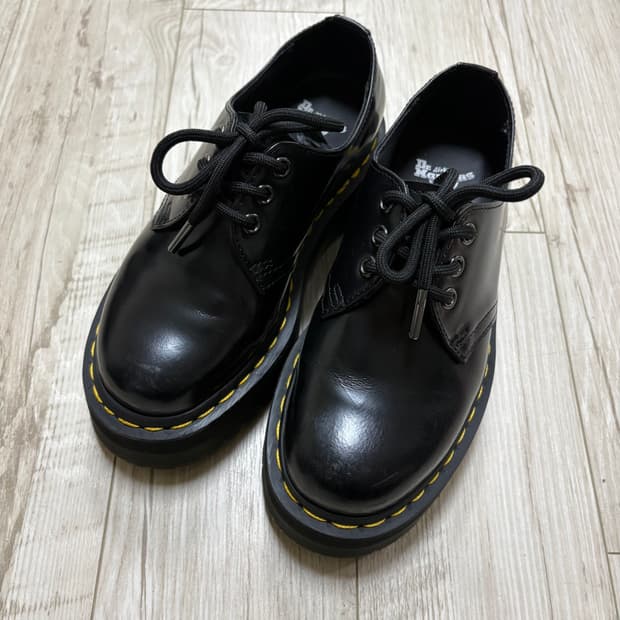 닥터마틴 1461 3홀 쿼드 220