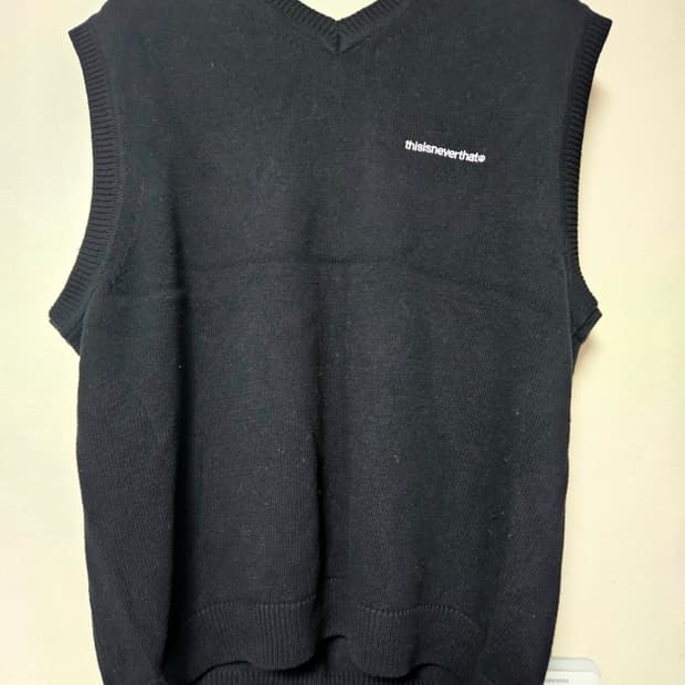(SS22) T-Logo Knit Vest Black