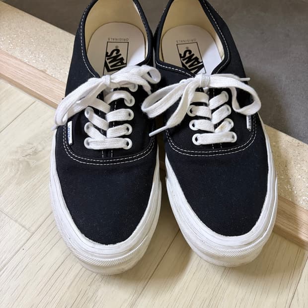 반스볼트 어센틱 블랙 US9.5 275사이즈 판매 VANS VAULT