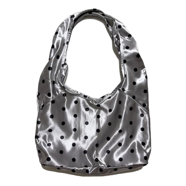새상품 여자 도트 새틴 호보백