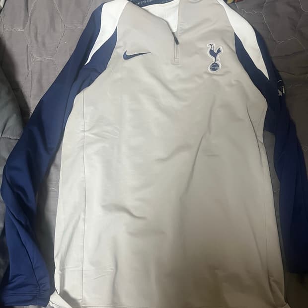 나이키 토트넘 홋스퍼 드릴탑 M 사이즈