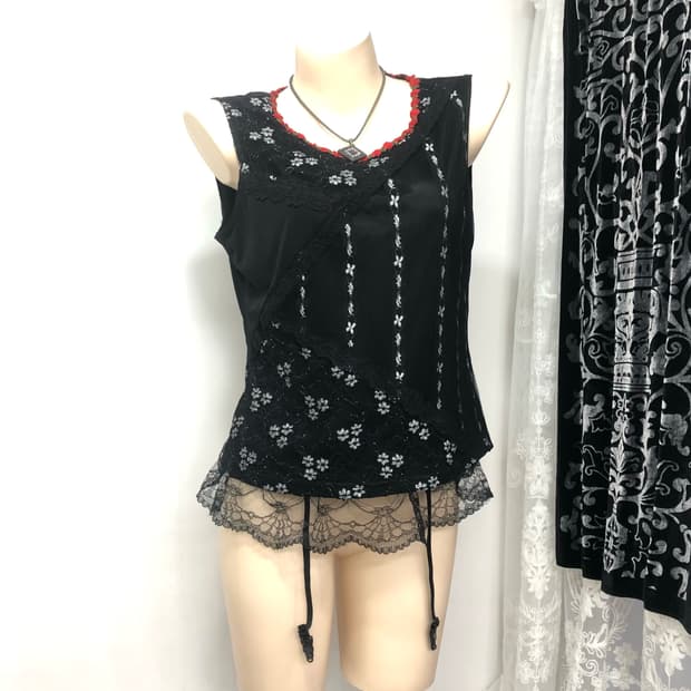 black patchwork rose neck sleeveless